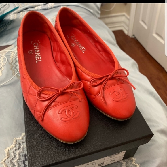 Authentic Chanel ballerina flats - Picture 1 of 8